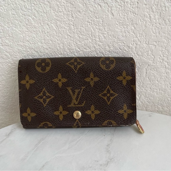 Louis Vuitton Handbags - Louis Vuitton Vintage Porte Monnaie Tressor Wallet